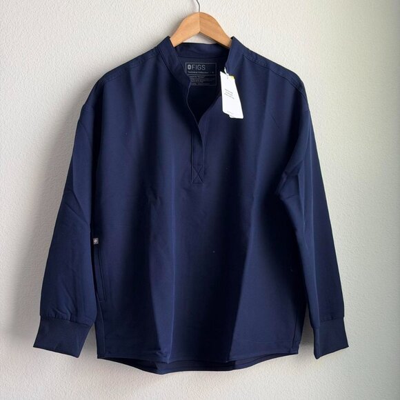 Figs Rafaela Oversized Longsleeve Scrub Top in Navy, Size Medium - Picture 8 of 11